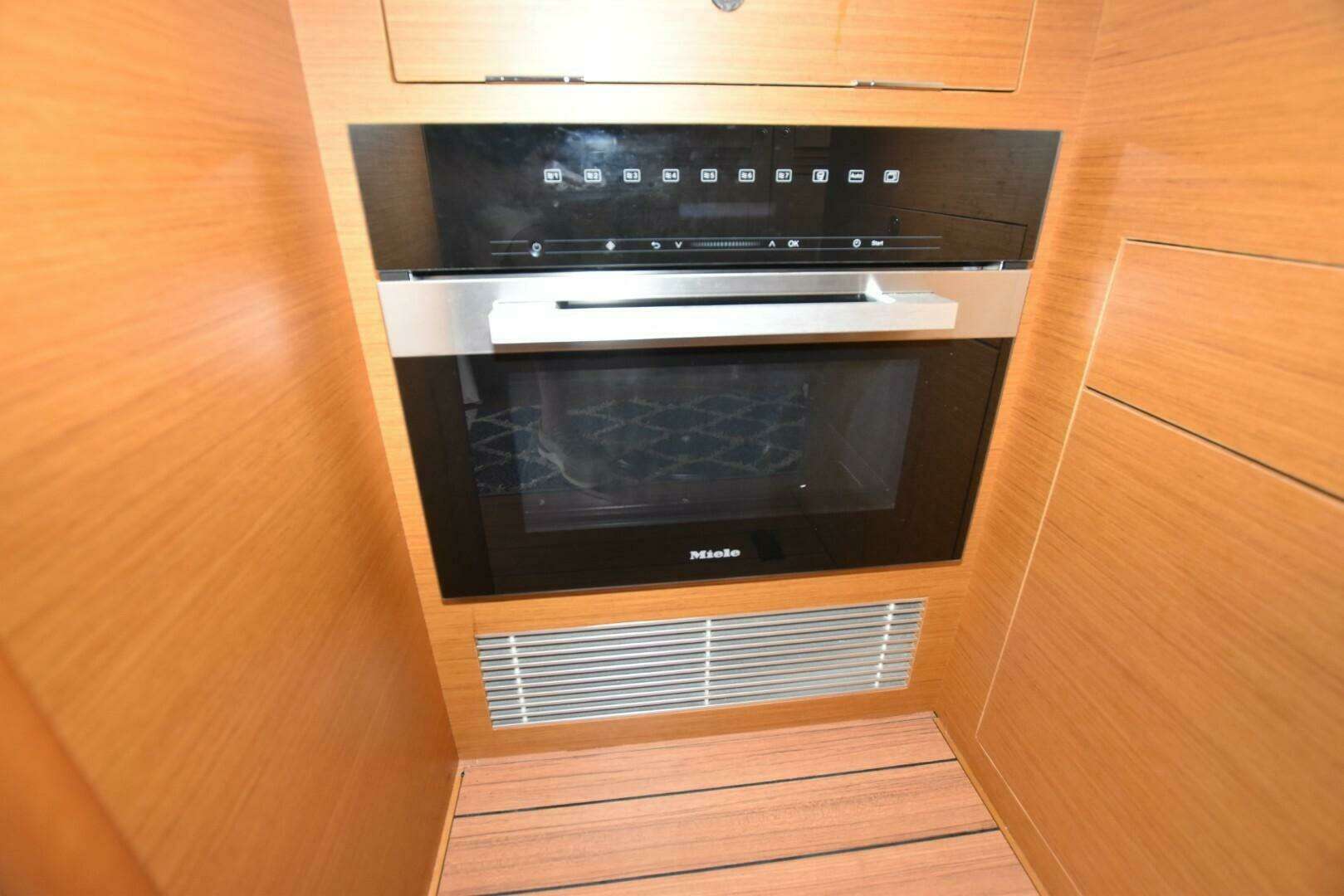 2023 Beneteau Swift Trawler 41 Fly - Image 21