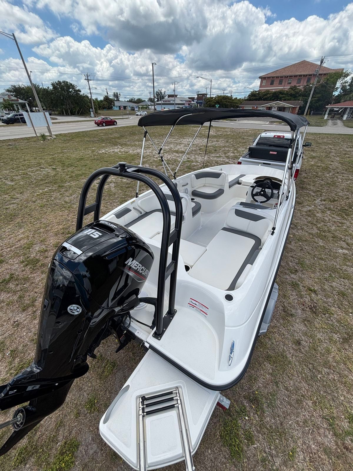2026 Bayliner E18LE - 8