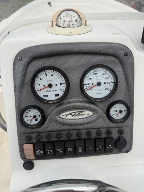 2015 Tidewater 2100 Bay Max - 17