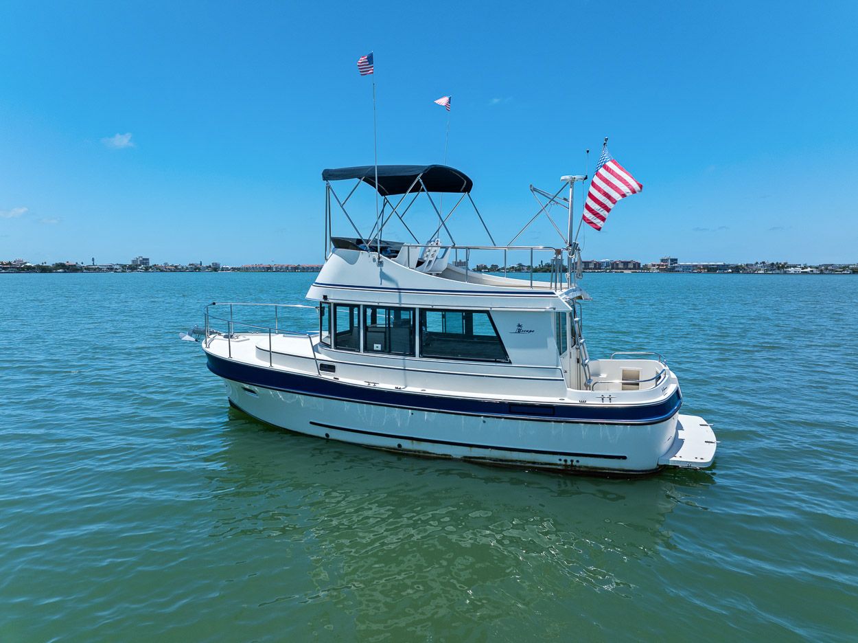 2001 Camano 31 Trawler - 24