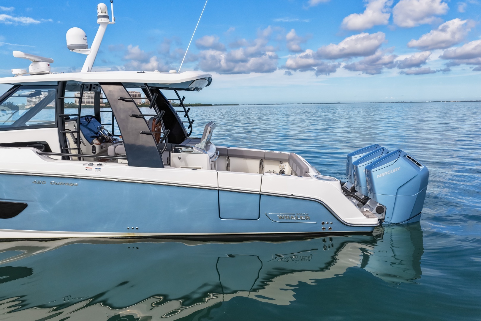 2023 Boston Whaler — - Image 9