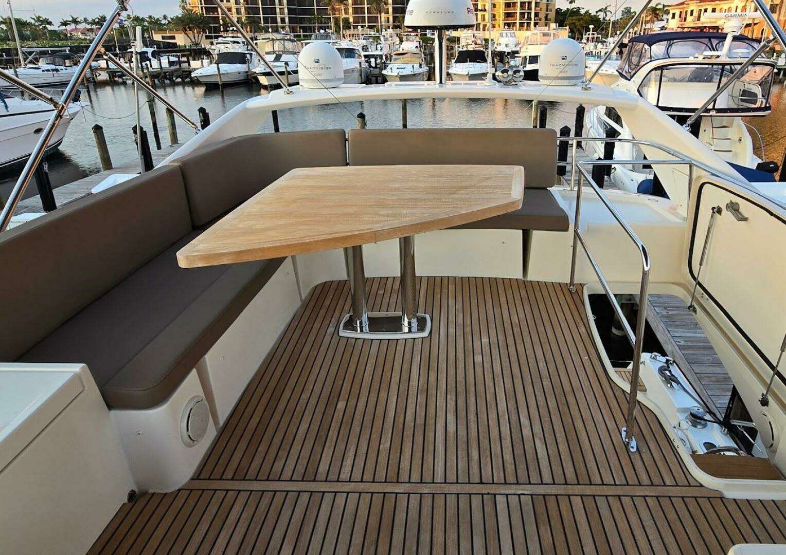 2013 Prestige 500 - Image 38