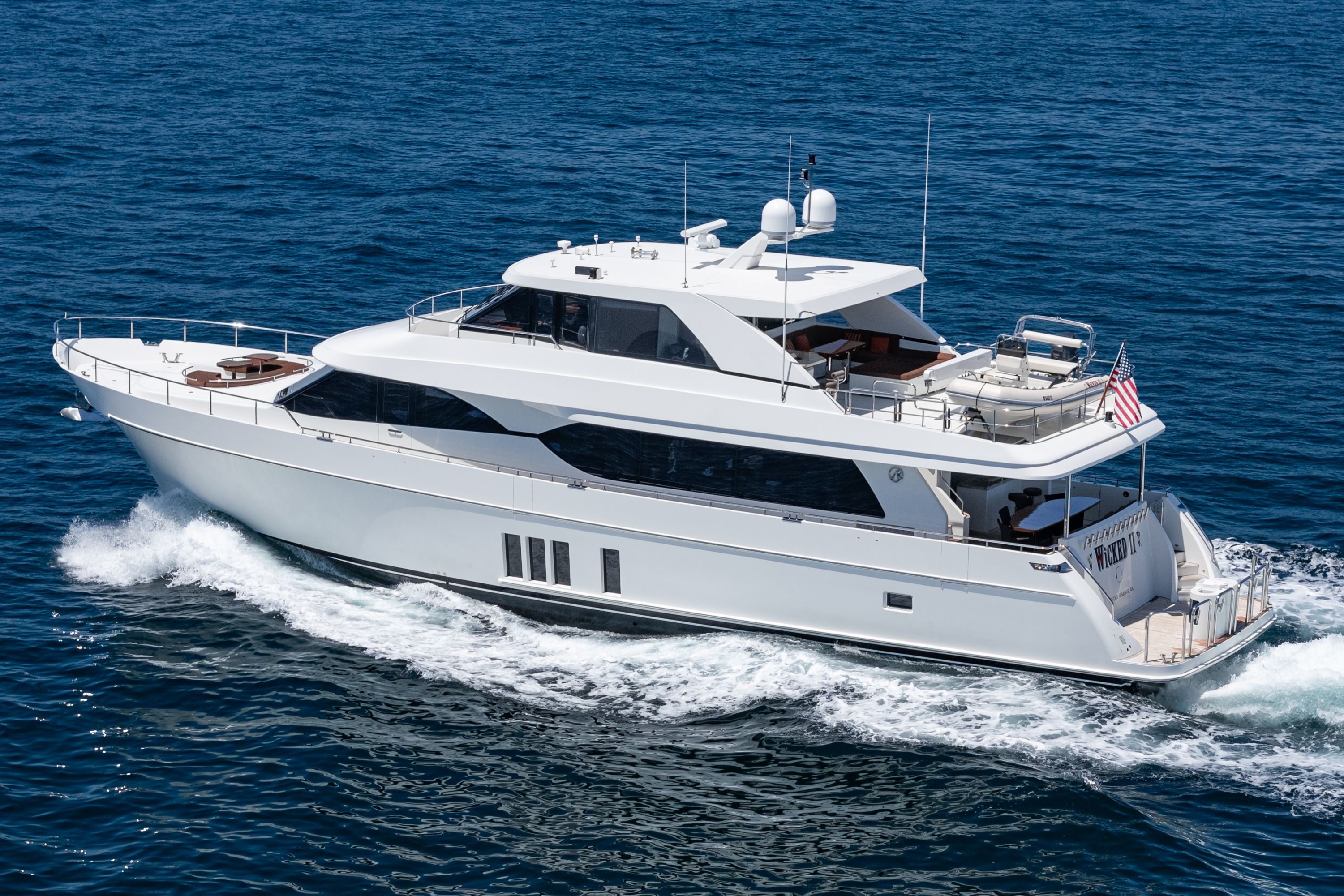 2015 Ocean Alexander 90 Skylounge Motoryacht - 7