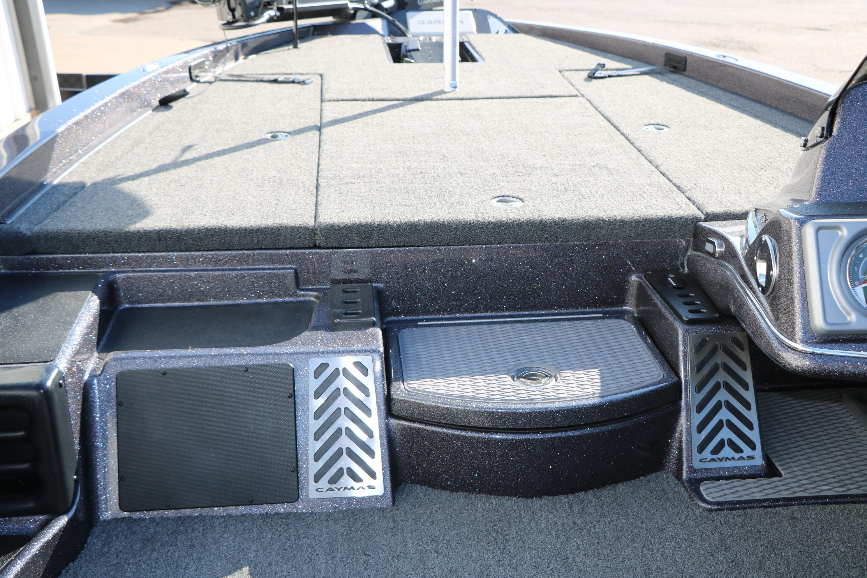 2027 Caymas 201 Pro boat deck with textured flooring and sleek design.