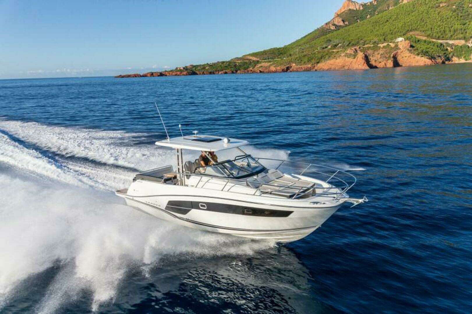 2026 Jeanneau Leader 10.5 WA - Image 4