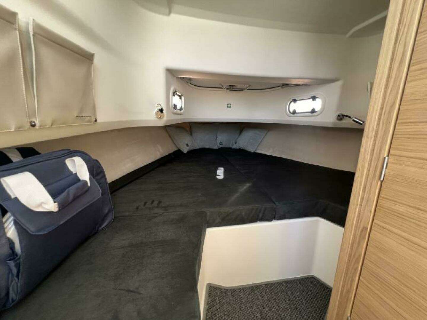 2024 Nimbus T9 - Image 17