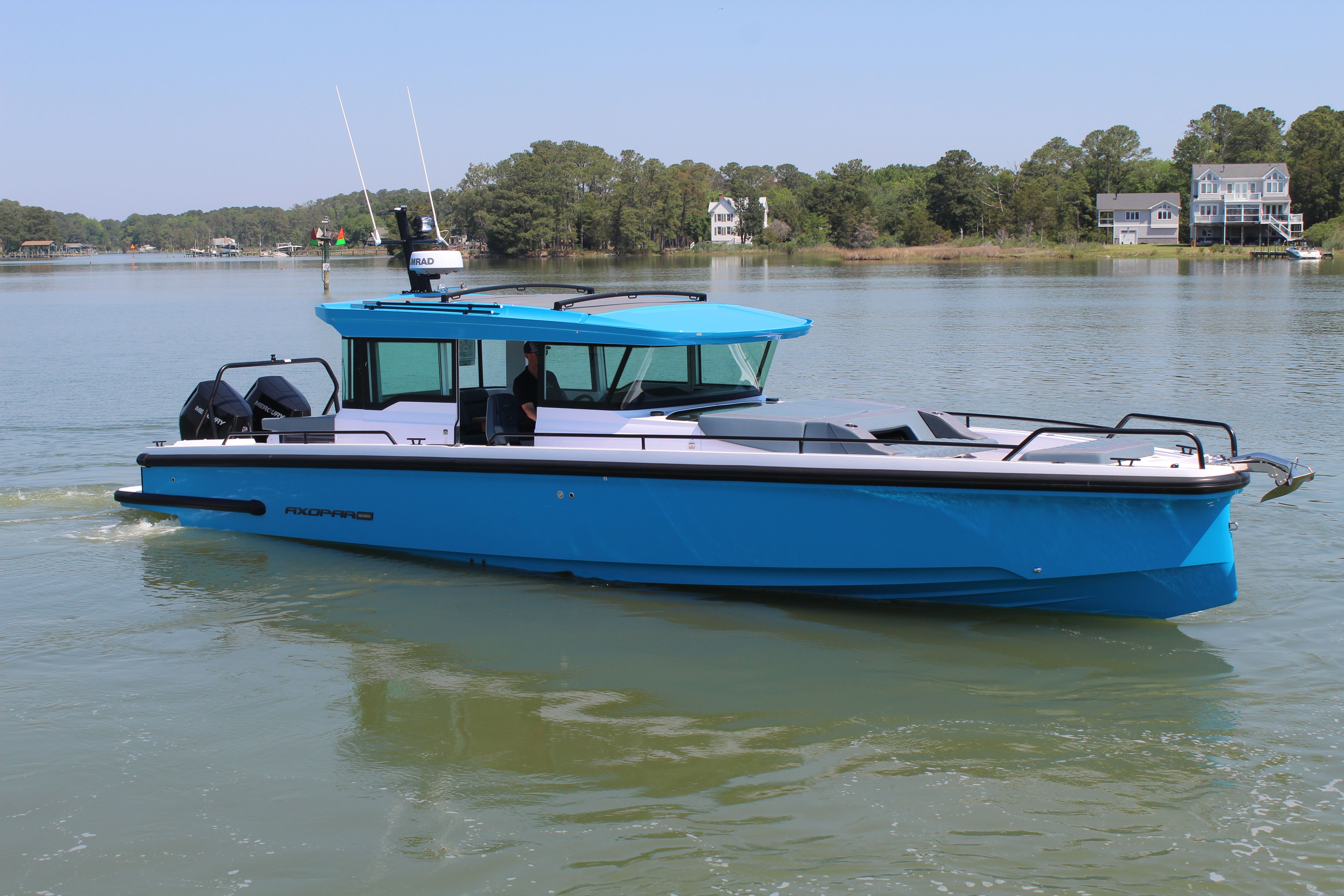 2026 Axopar 37 XC Cross Cabin