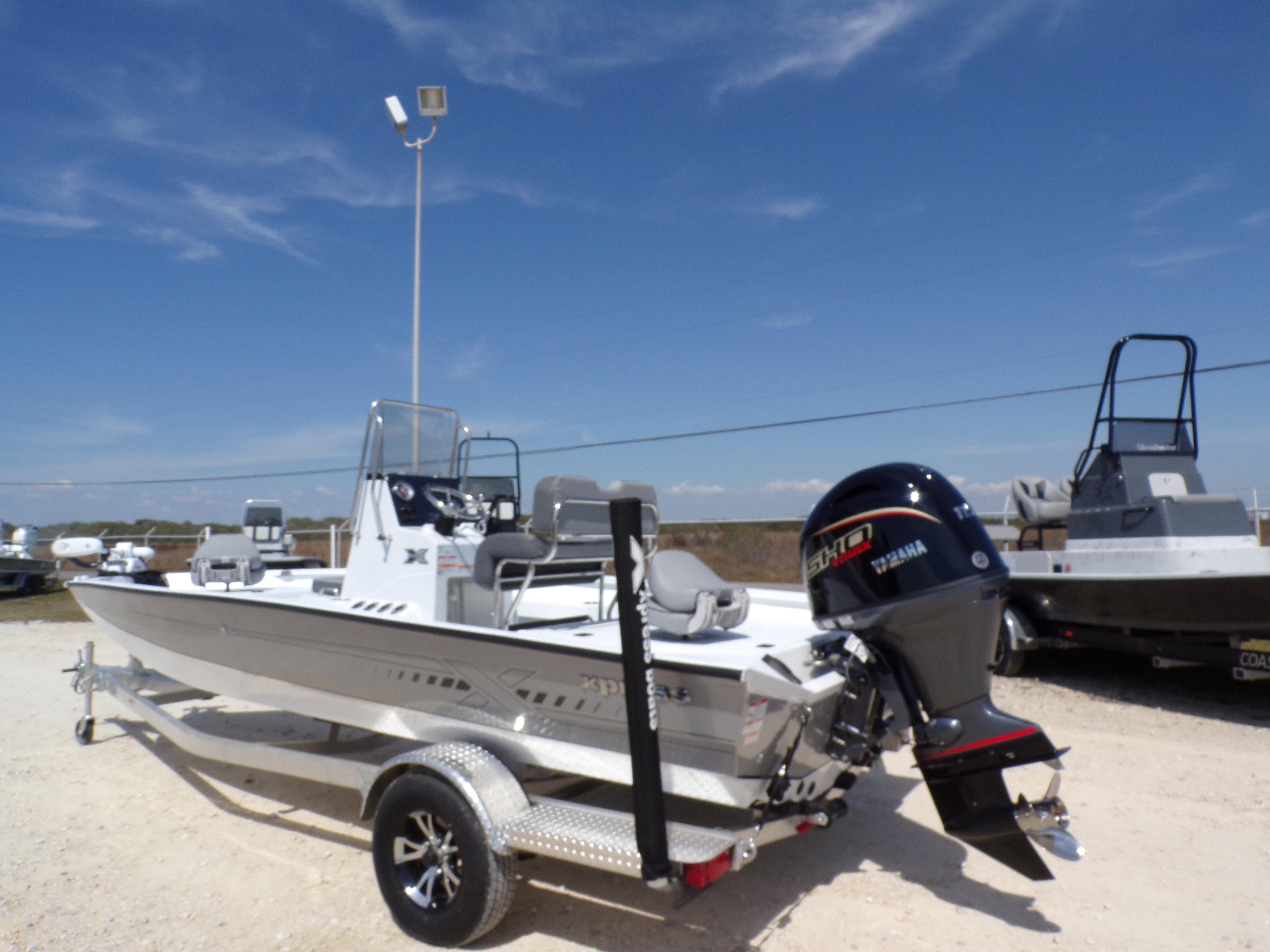 2025 Xpress H20B Bay - 11