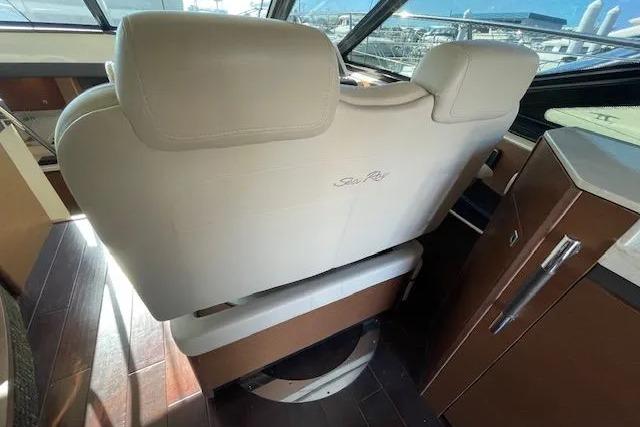 Luxurious interior seating of 2016 Sea Ray Sundancer 510 yacht.