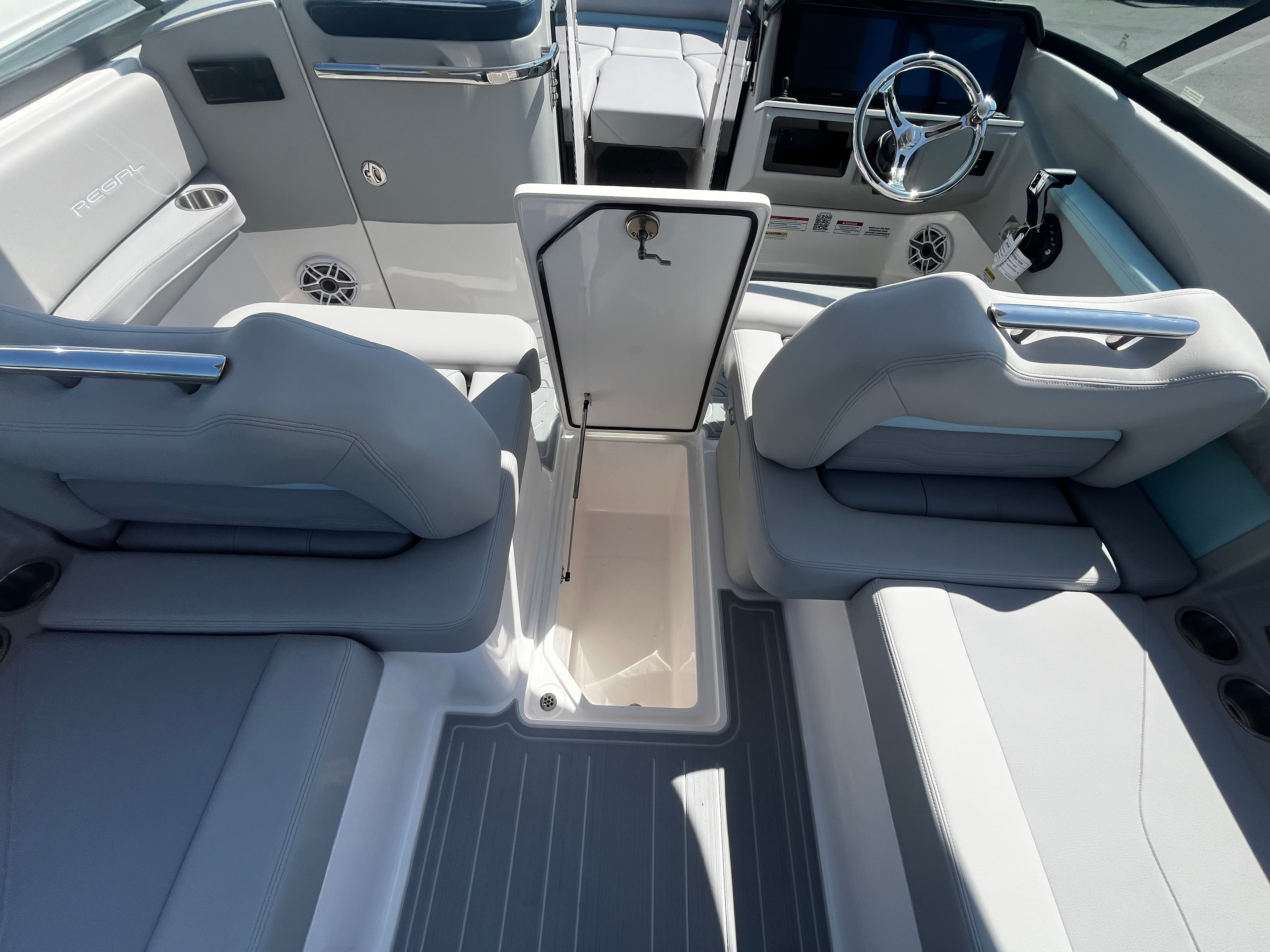 2026 REGAL LX6 - Image 29