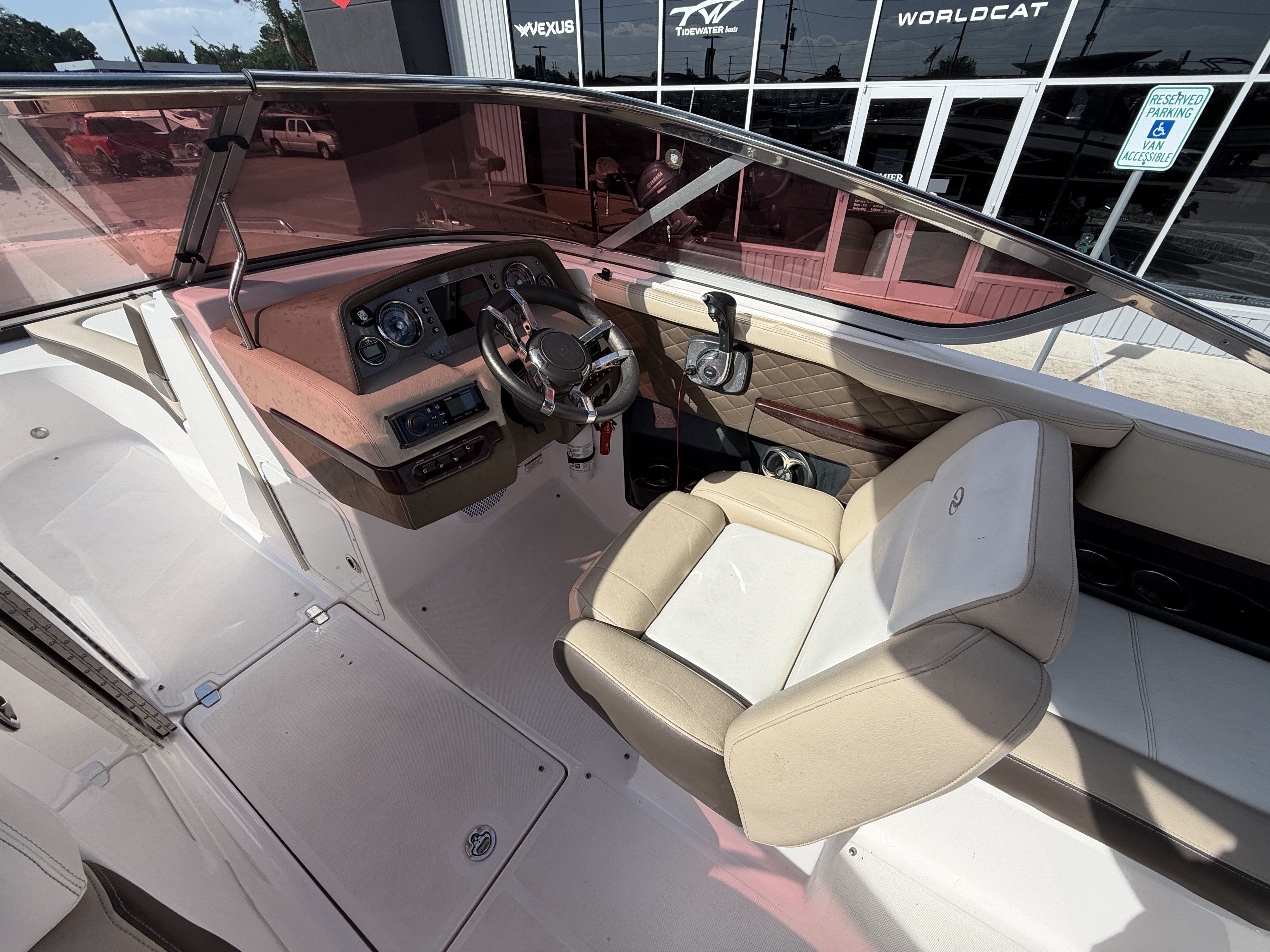 2013 Regal 27 FAST DECK - 16