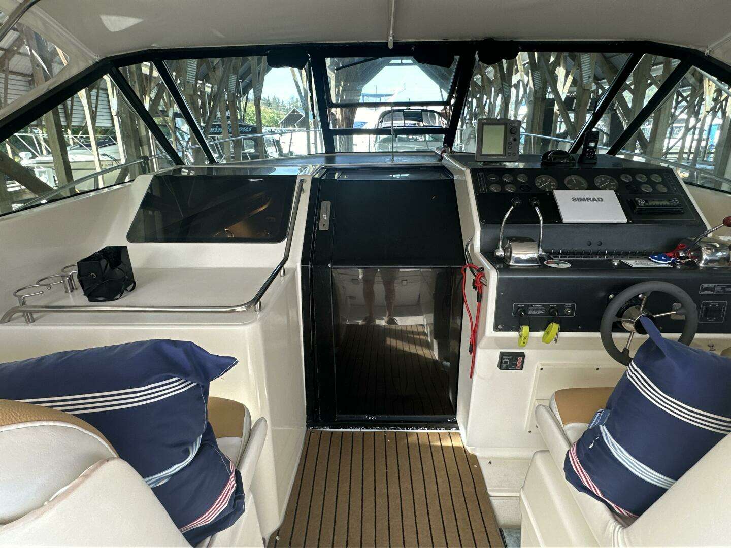 1988 Tiara Yachts 3300 Open - Image 14