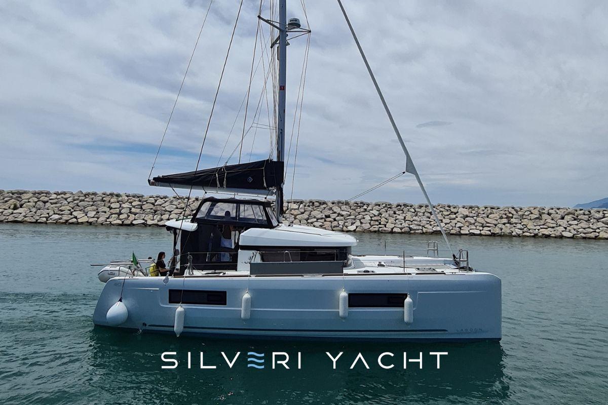 2019 Lagoon 40
