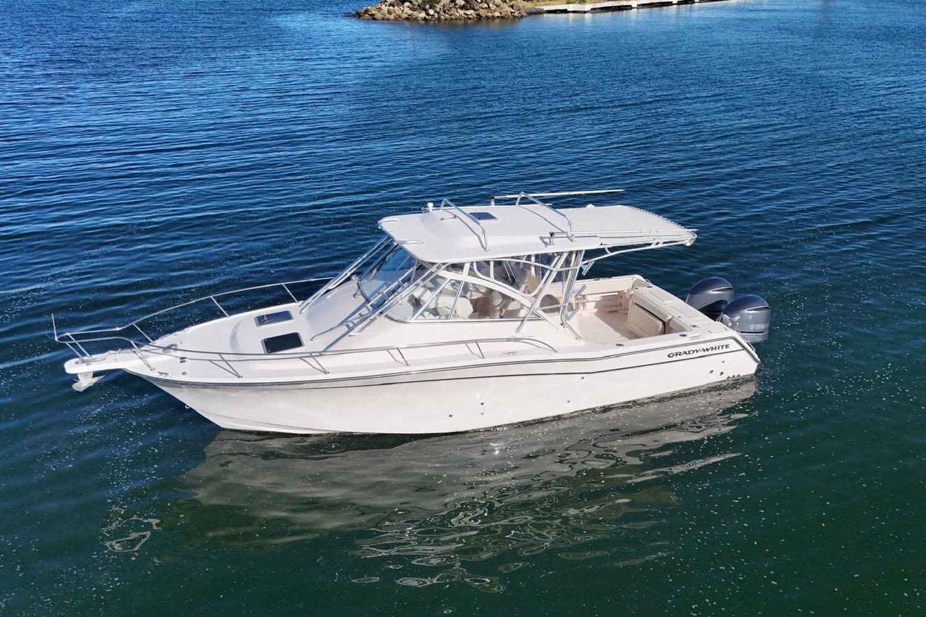 2008 Grady-White Express 330