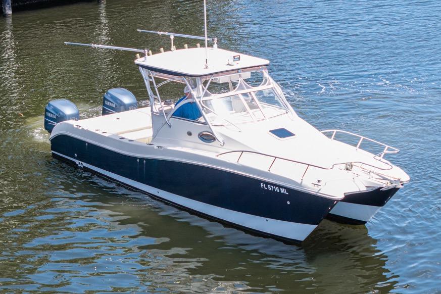2003 World Cat 270 EC