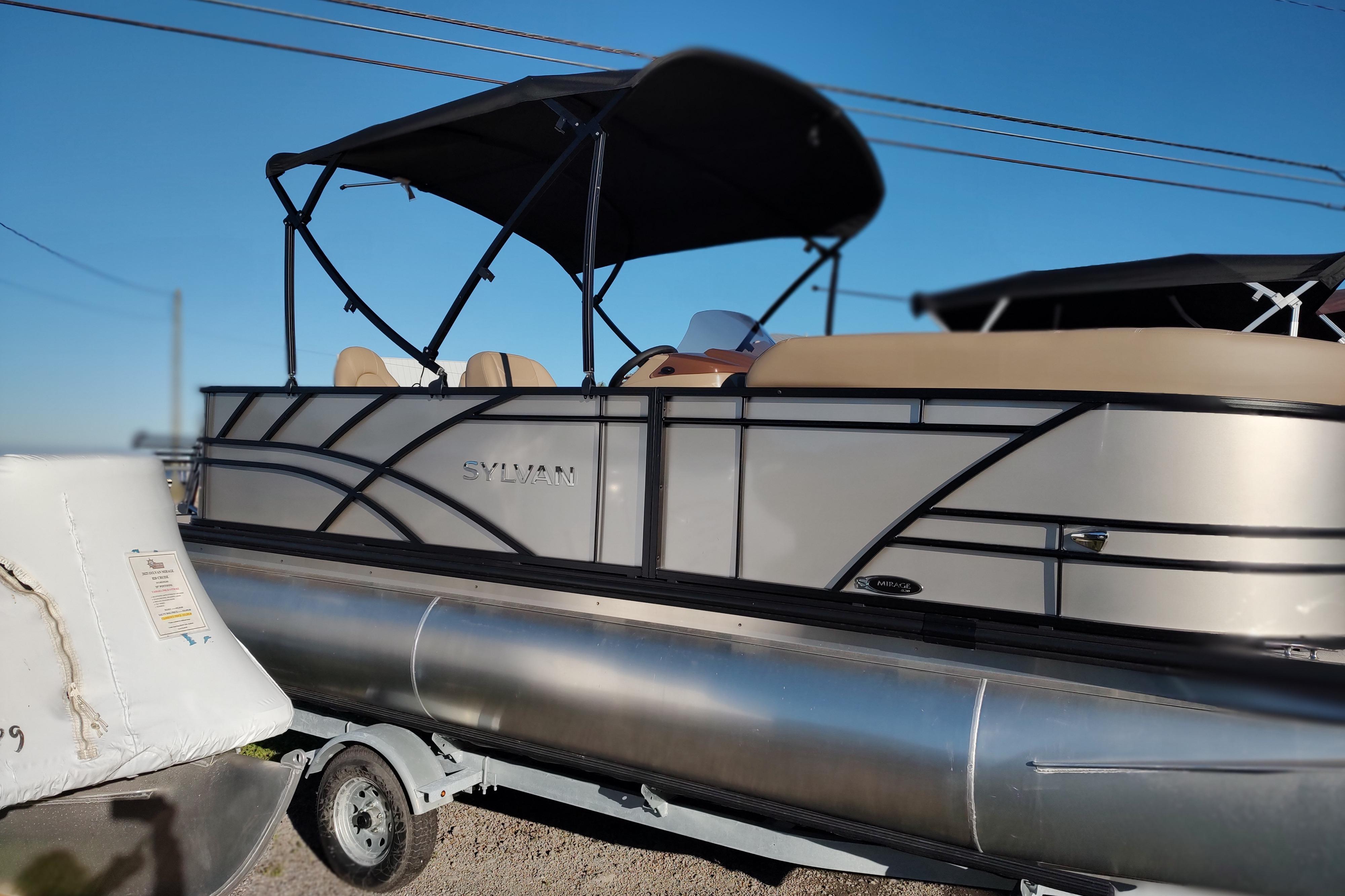 2026 Sylvan Mirage 820 PARTY FISH