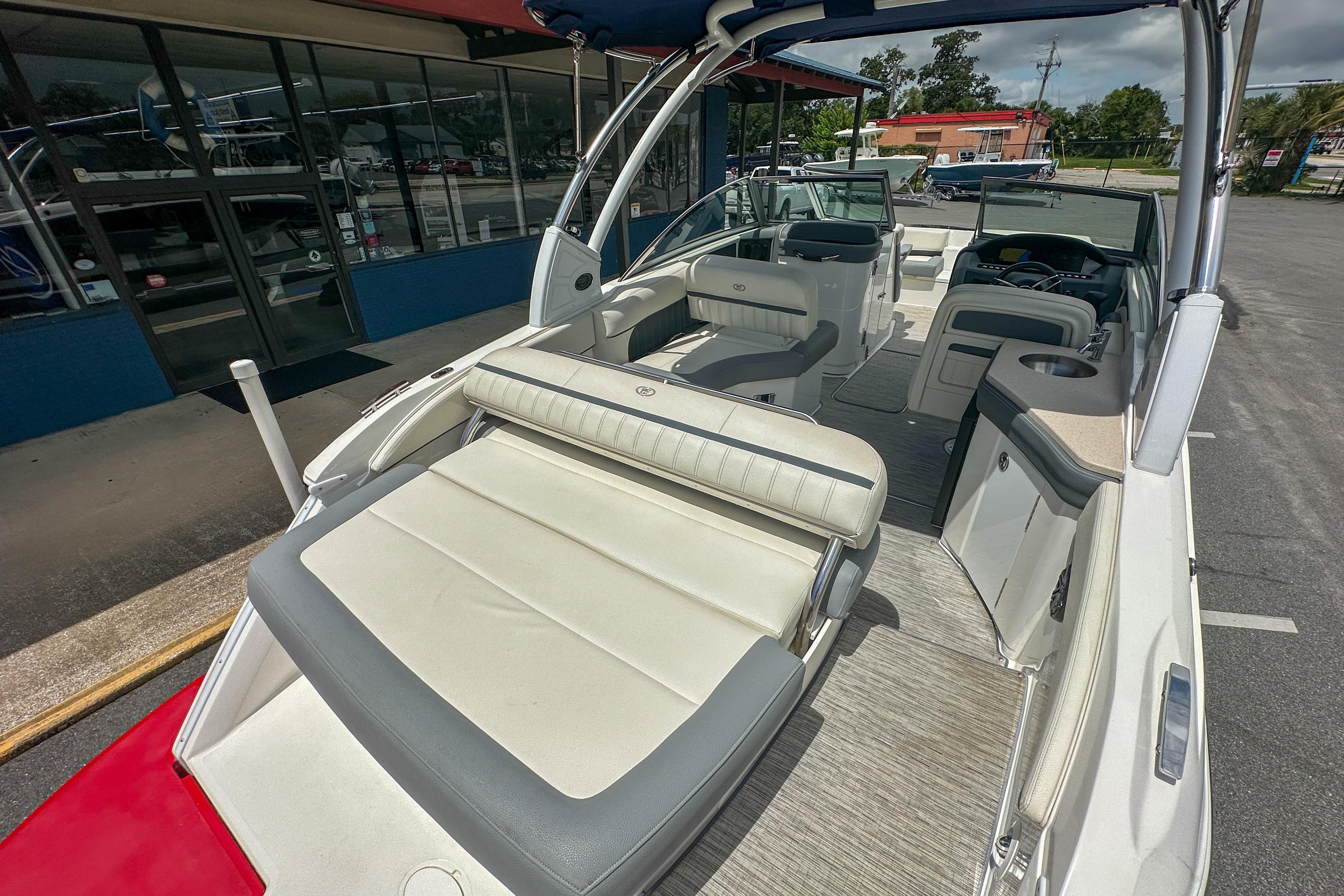 2022 Cobalt 25SC boat interior with spacious seating and modern design.