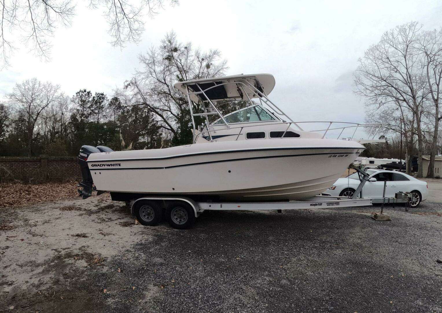2001 Grady-White Gulfstream 232 - Image 2