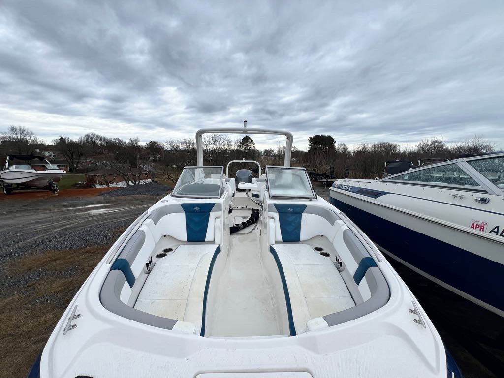 2019 Chaparral 250 Suncoast - 14