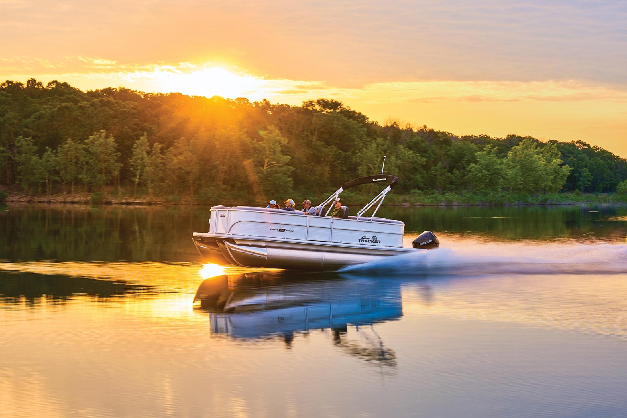 2026 Sun Tracker Party Barge 22 XP3 - 13