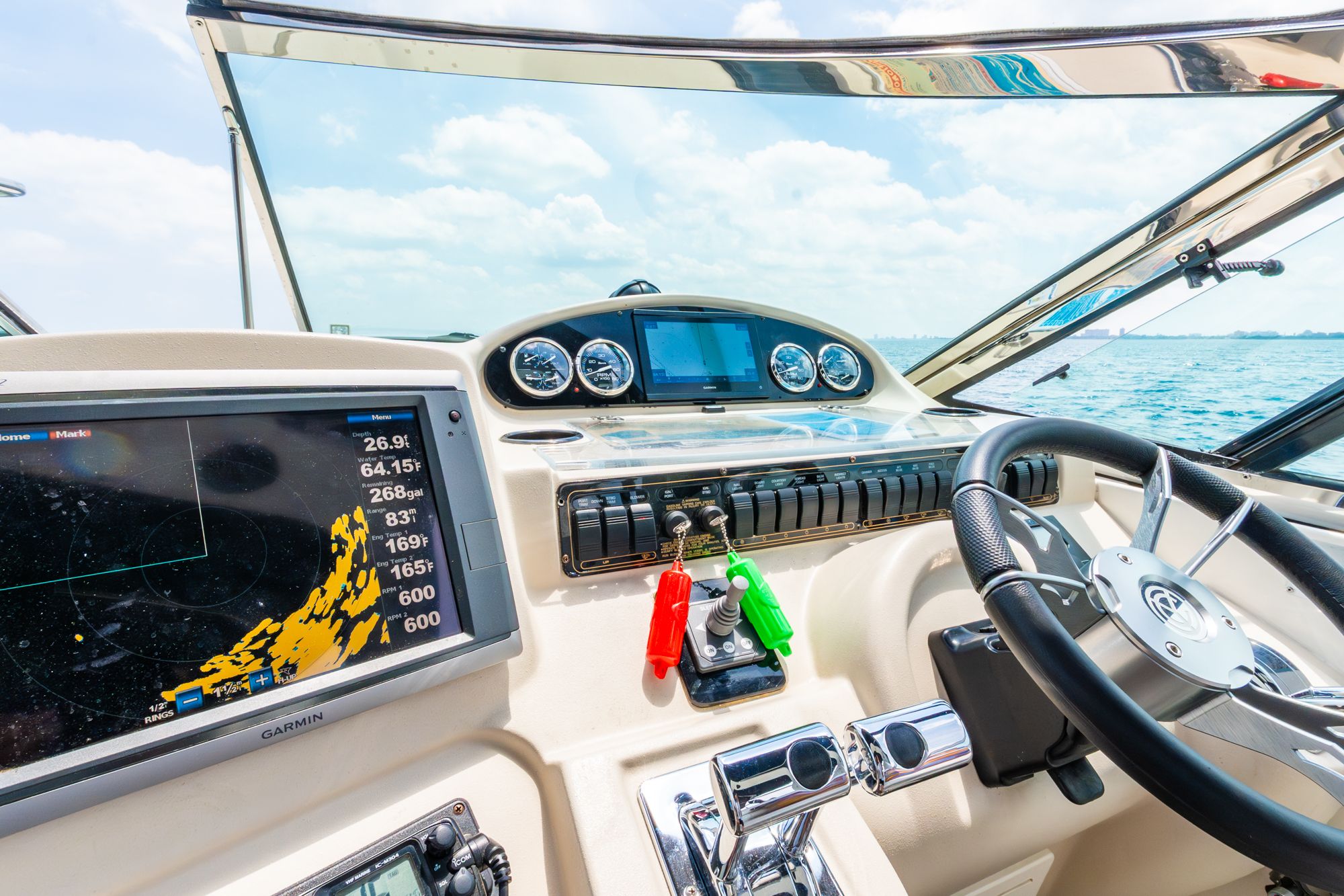 2000 Cruisers Yachts 3870 - 23