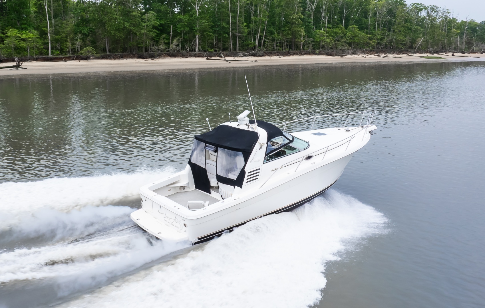 1998 Sea Ray 330 Express - Image 3