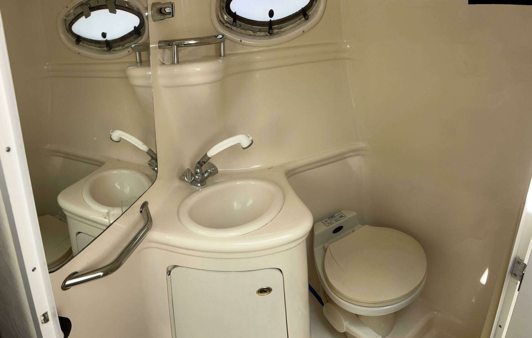 2001 Sea Ray 260 Sundancer - Image 14