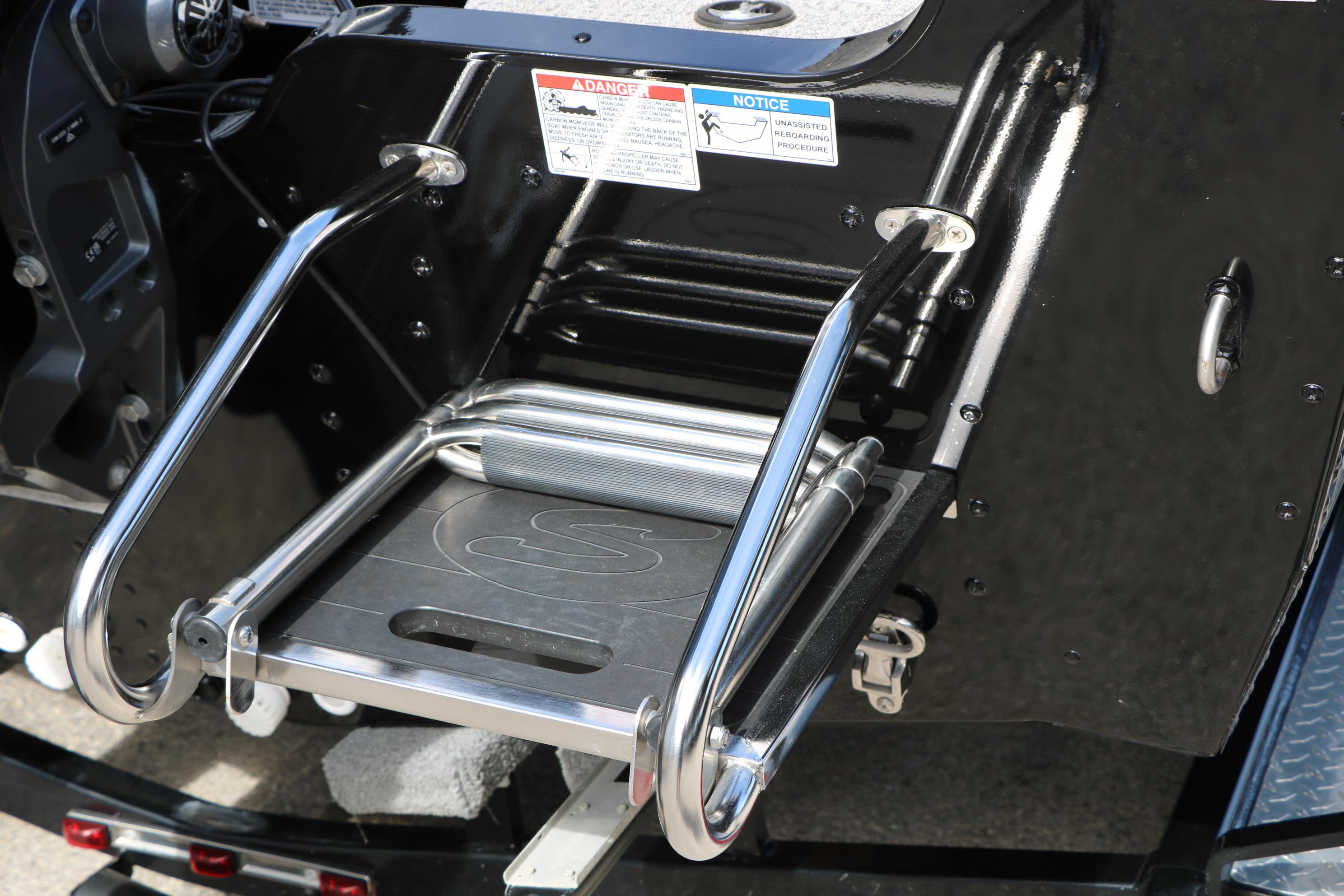 Stainless steel ladder on 2025 Smoker Craft Adventurer 188 DC boat.