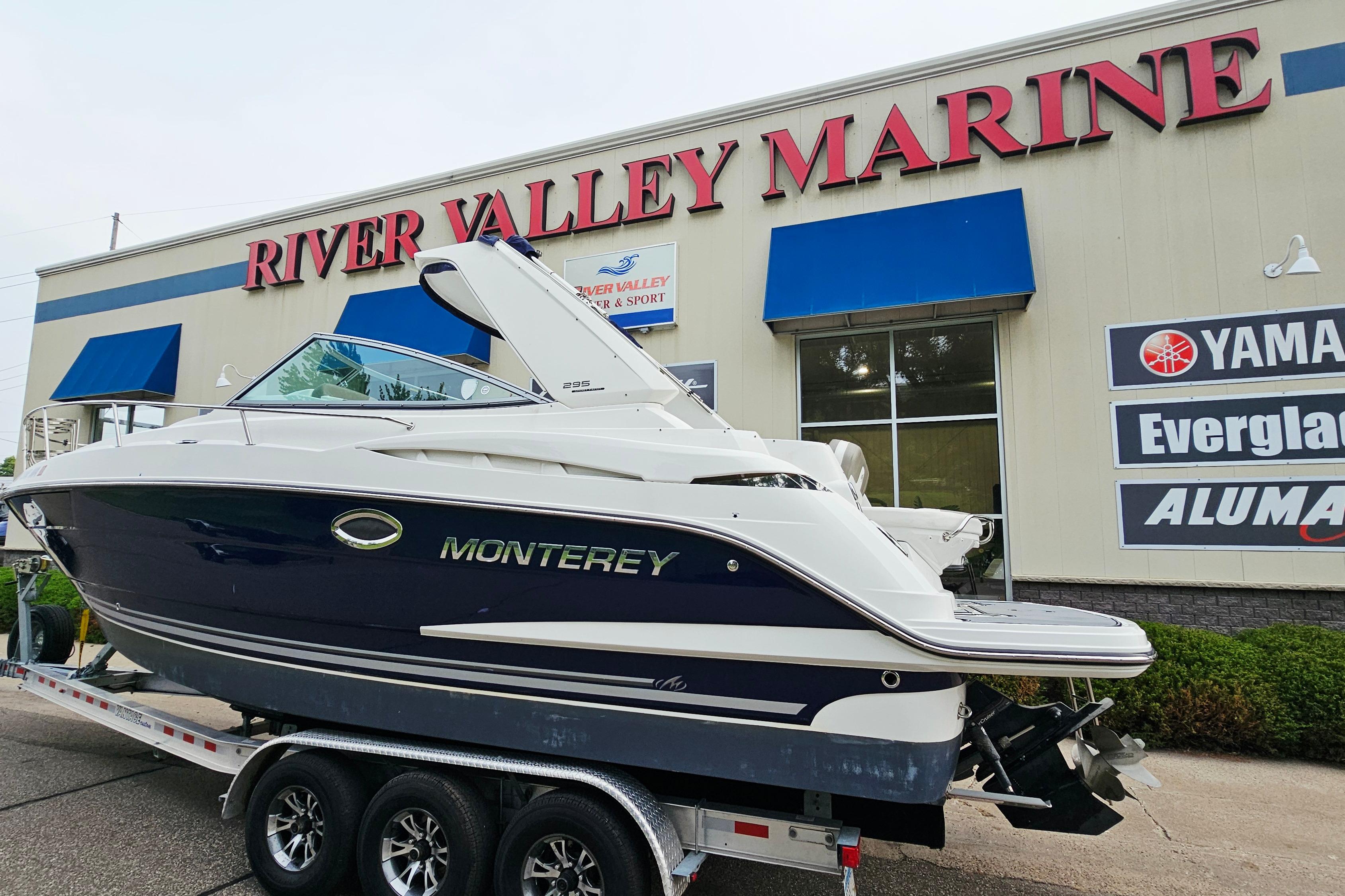 2016 Monterey 295 Sport Yacht at River Valley Marine dealership.