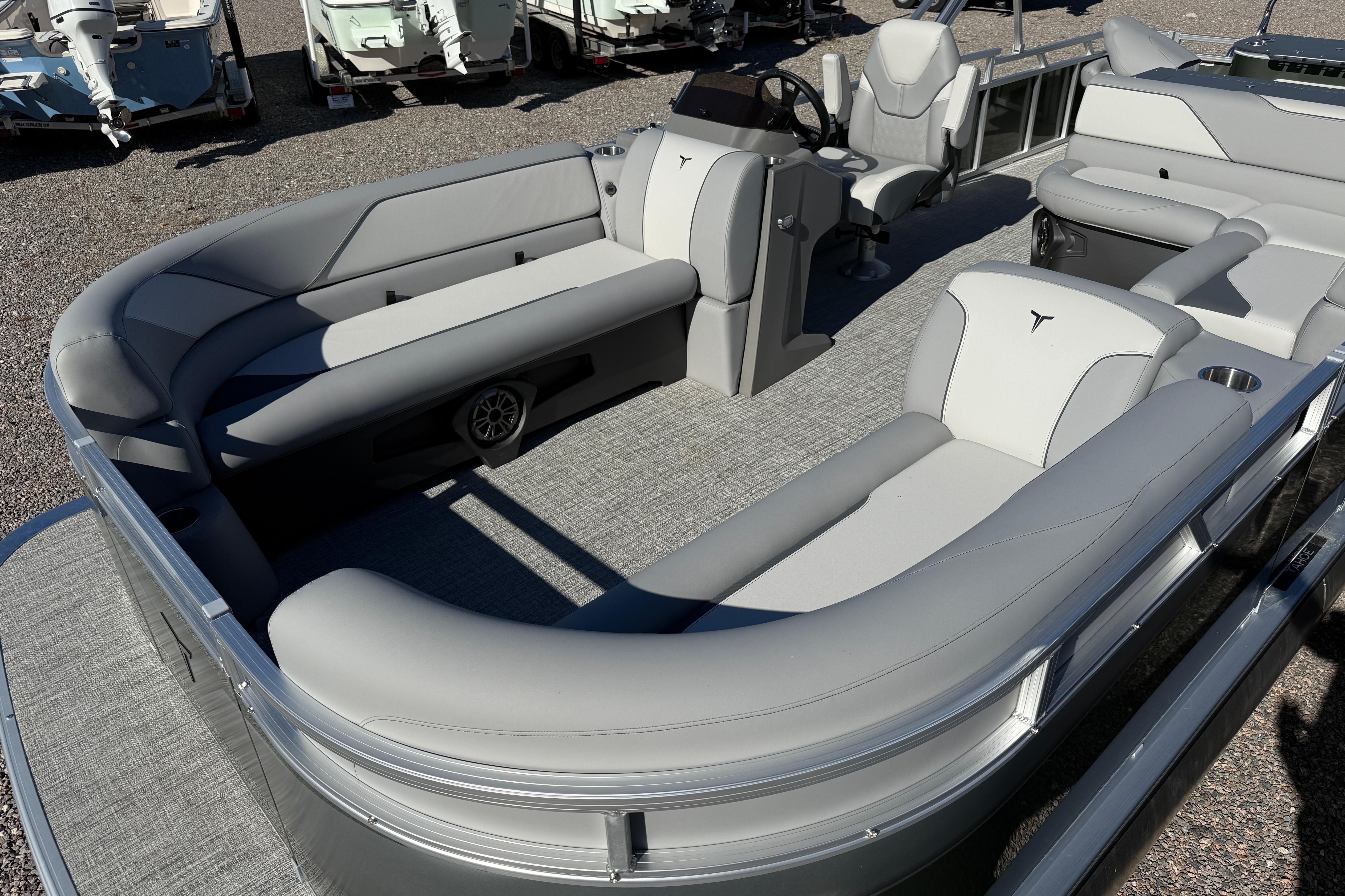2026 Tahoe Pontoon Sport 85 Rear Fish with spacious seating and modern design.