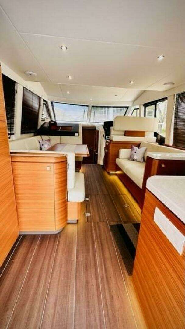 2022 Greenline 48 Diesel Flybridge with Hardtop - Image 6