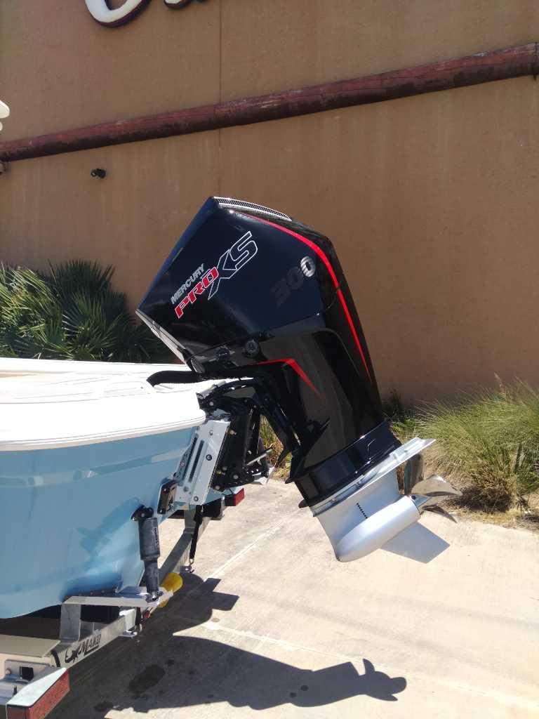 2025 Mako 24 APEX boat with Mercury Pro XS outboard motor.