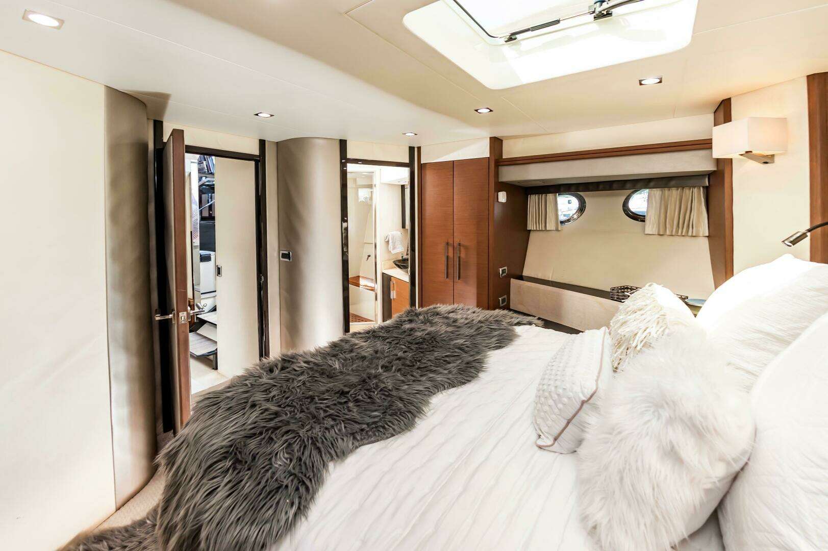 2013 Marquis 63 Sport Yacht - Image 57