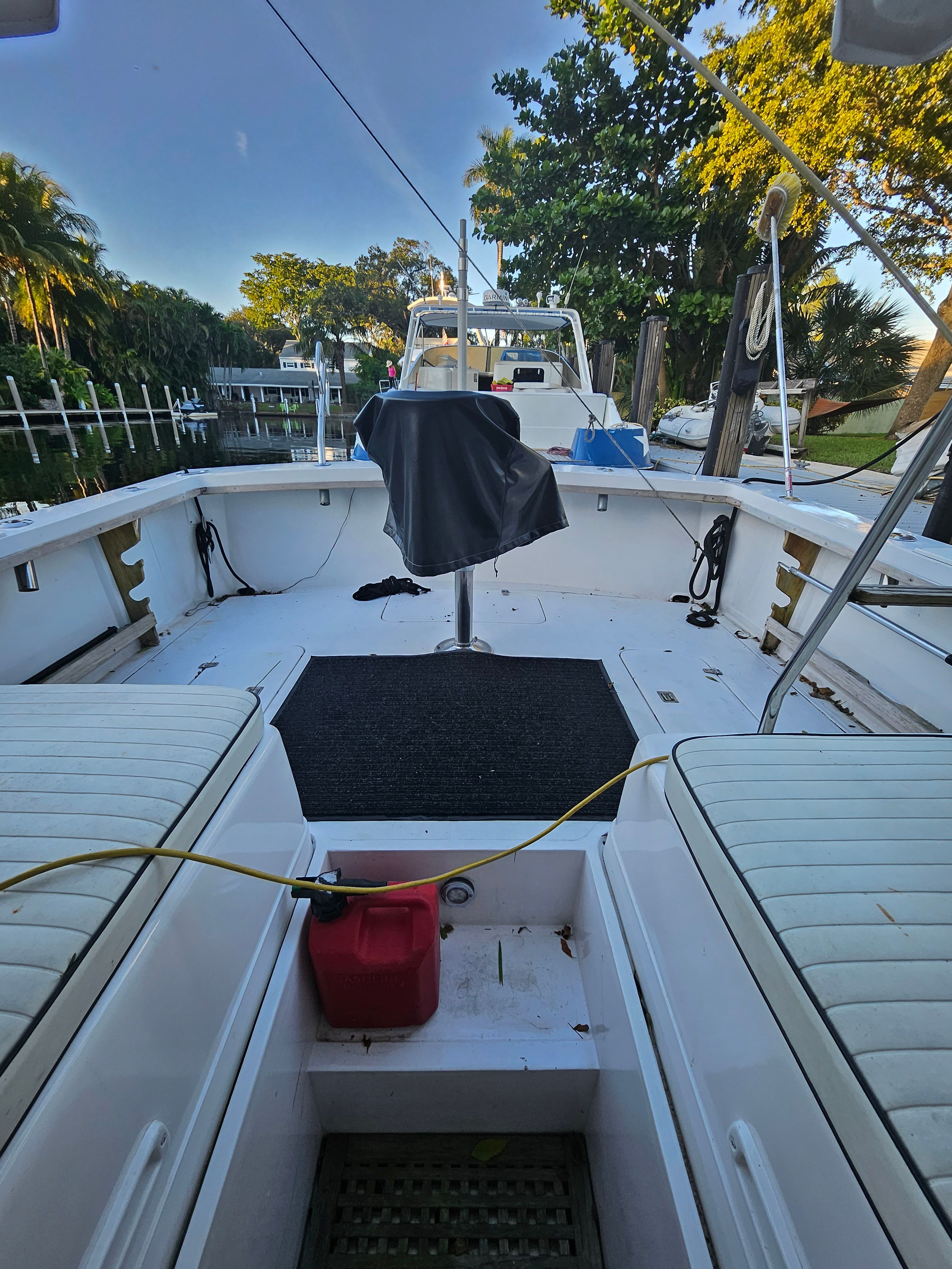 1990 Blackfin 29SF