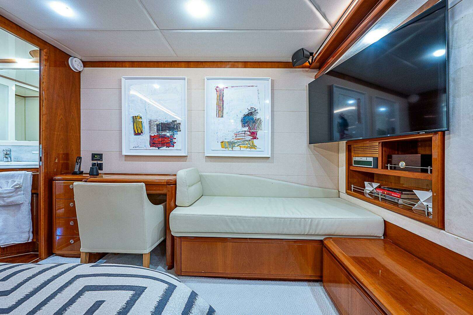 2006 Ferretti Yachts 830 - Image 89