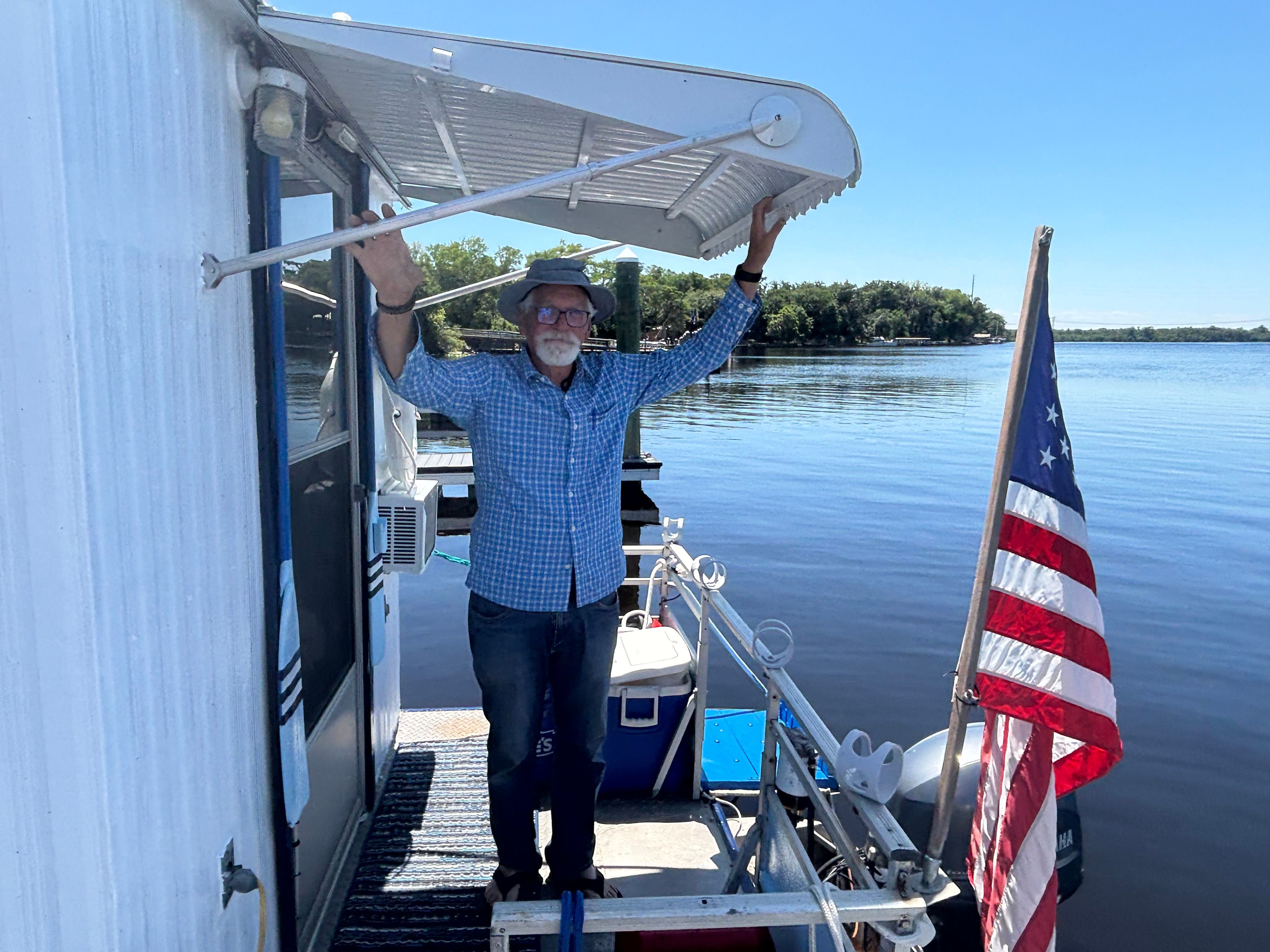 2014 Yamaha Outboards Pontoon houseboat - 24