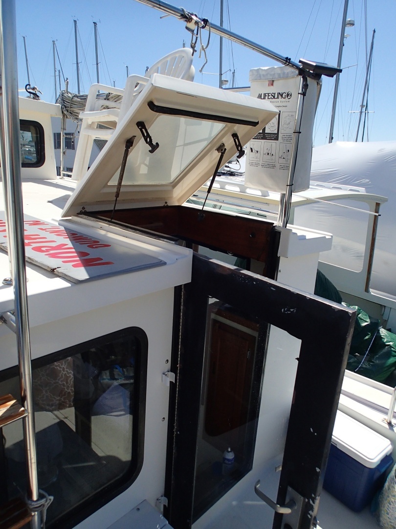 2000 Nordic Tugs Pilothouse Trawler 32 - Image 13