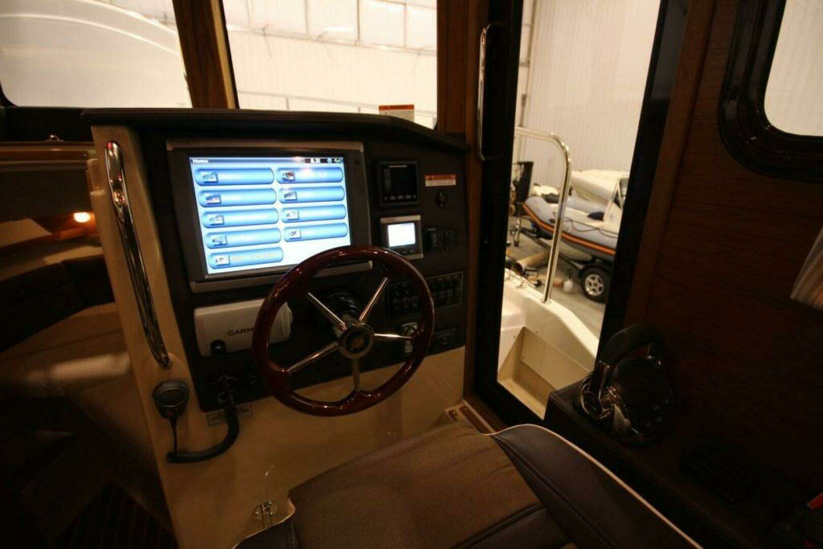 2026 Ranger Tugs R-31 Sedan Luxury Edition - Image 27