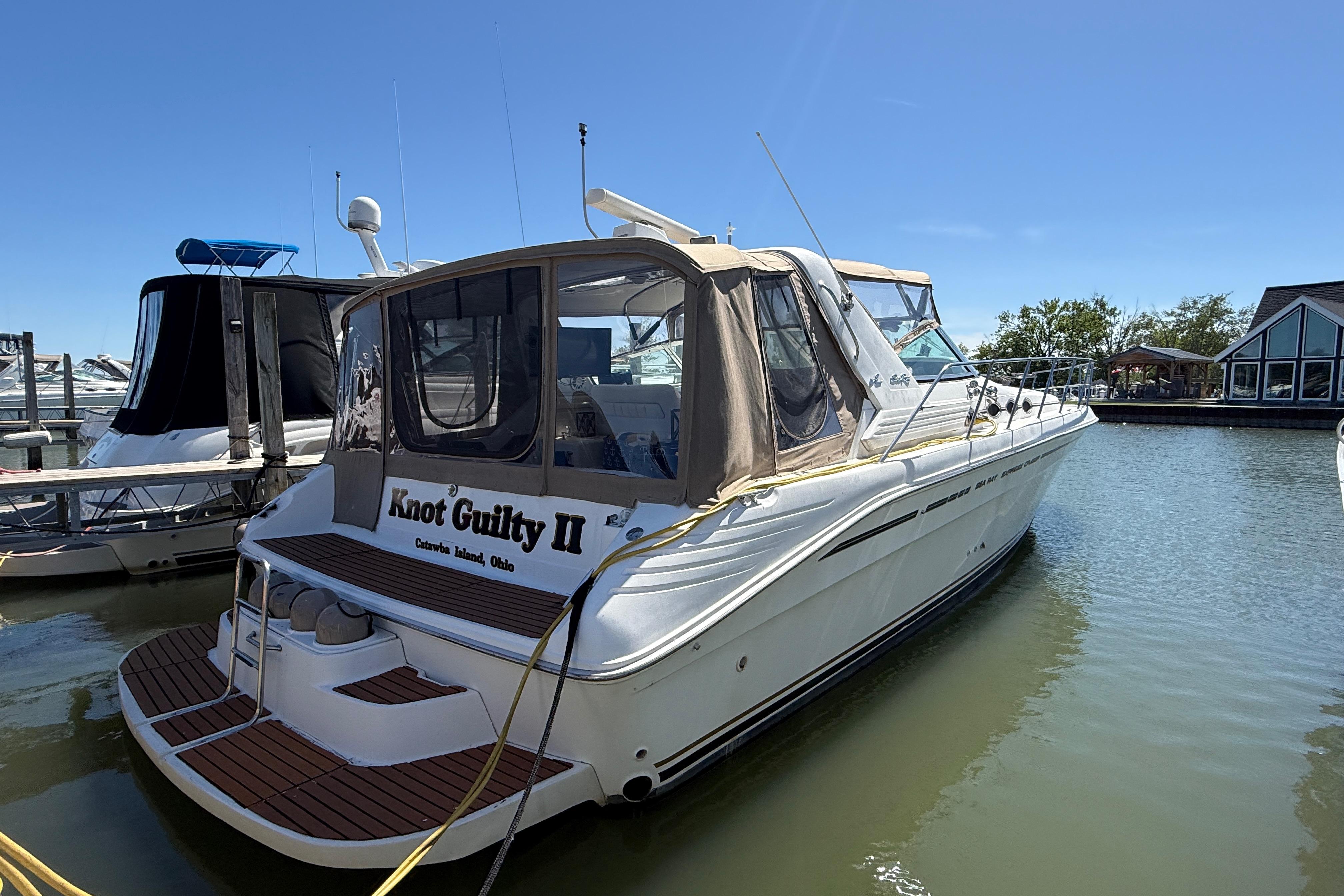 1996 Sea Ray 400 Express Cruiser
