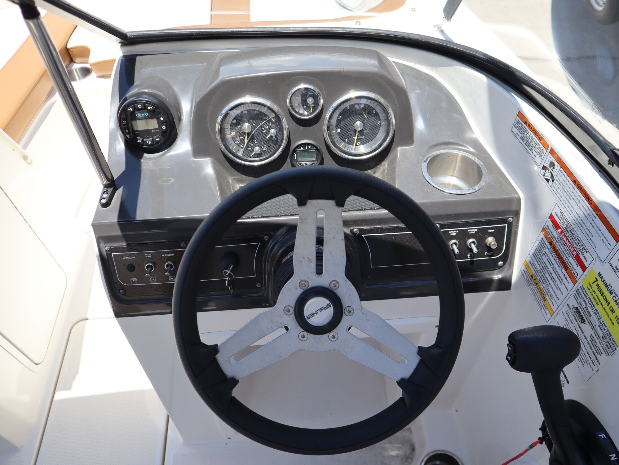 2021 Bayliner VR4 Bowrider Outboard - 13