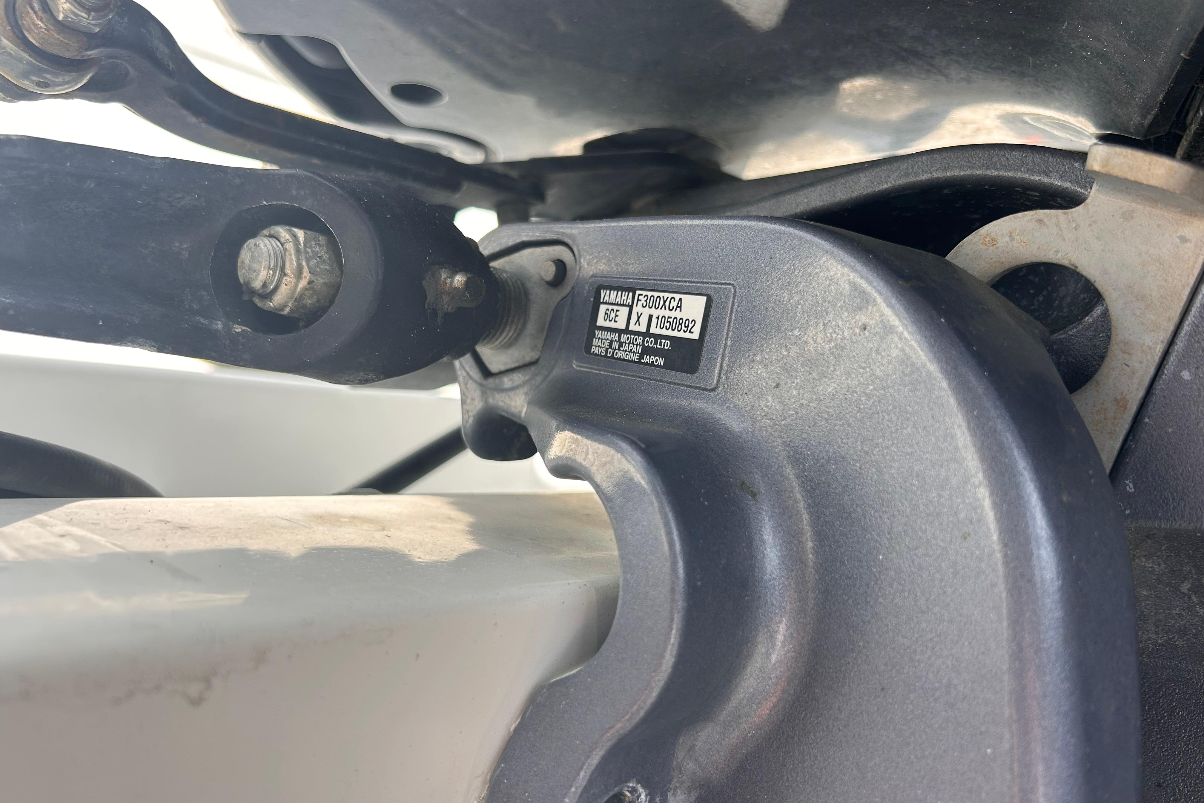 Close-up of a Jefferson Marlargo FS35 2011 engine component with visible label details.