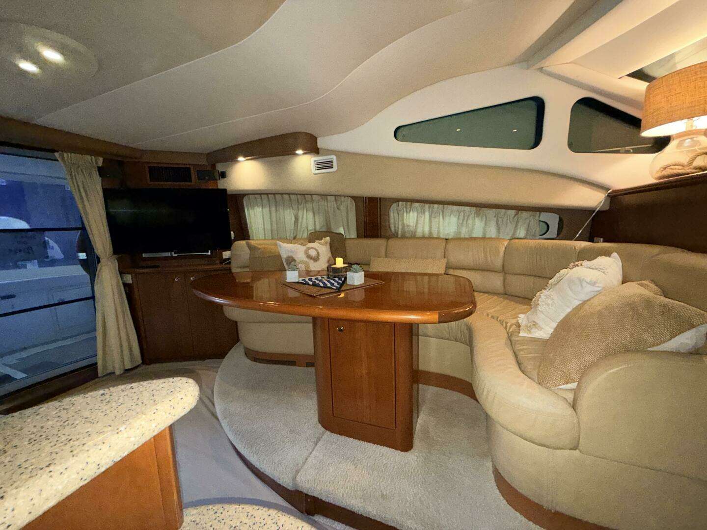 2006 Silverton 38 Sport Bridge - Image 5