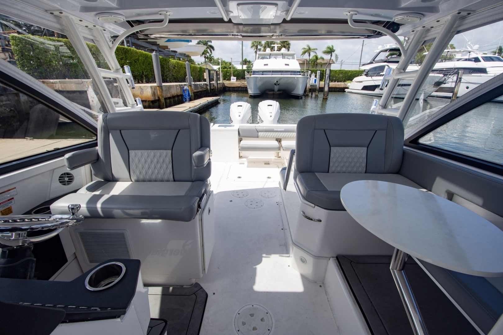 2019 Everglades 340 Dual Console - Image 41