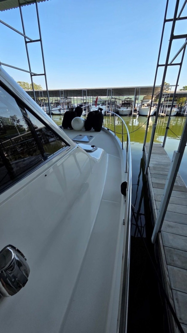 2008 Meridian 490 Pilothouse - Image 38