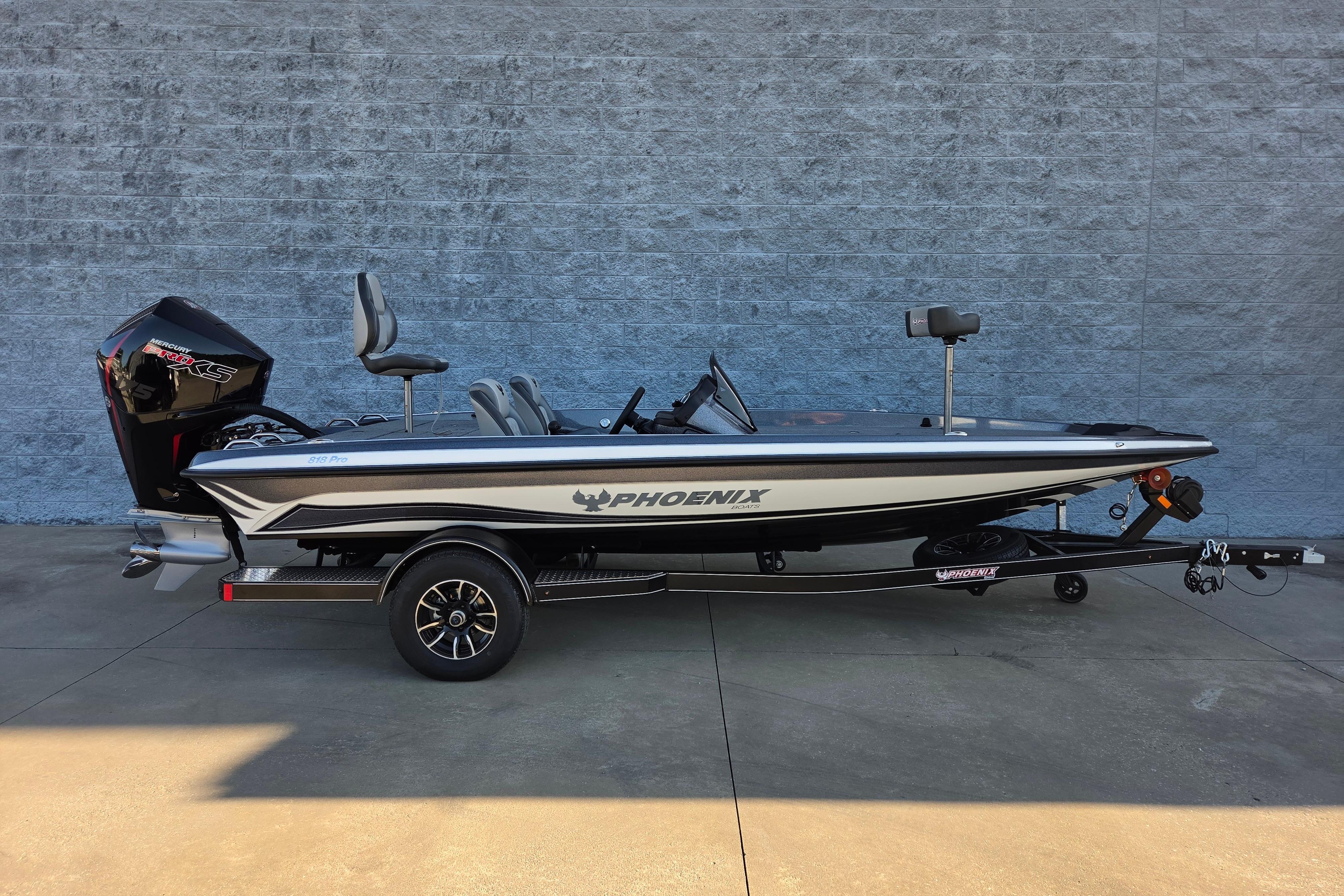 2026 Phoenix 818 Pro