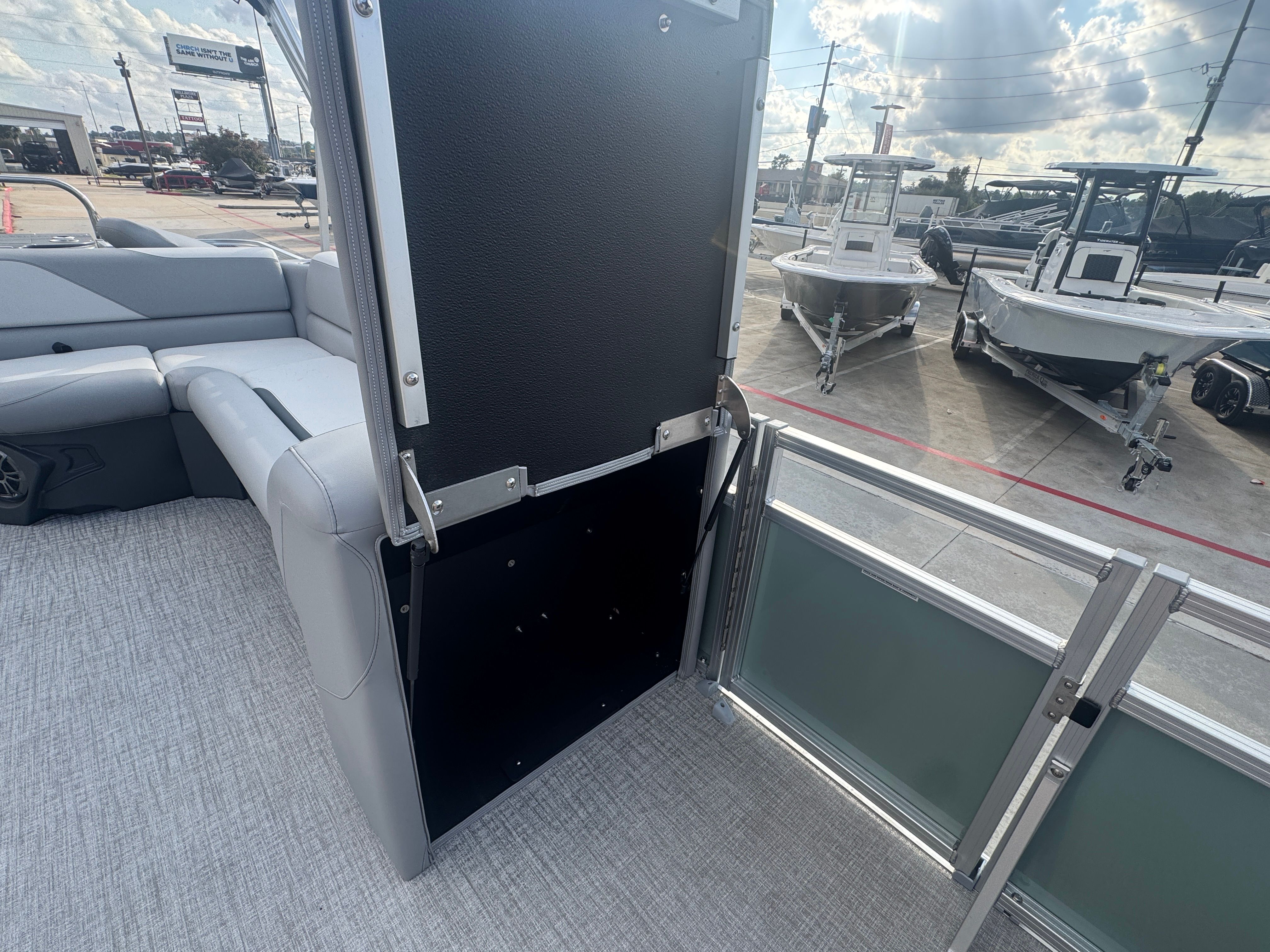 2026 Avalon Venture 85 Quad Fish - 21' - 31