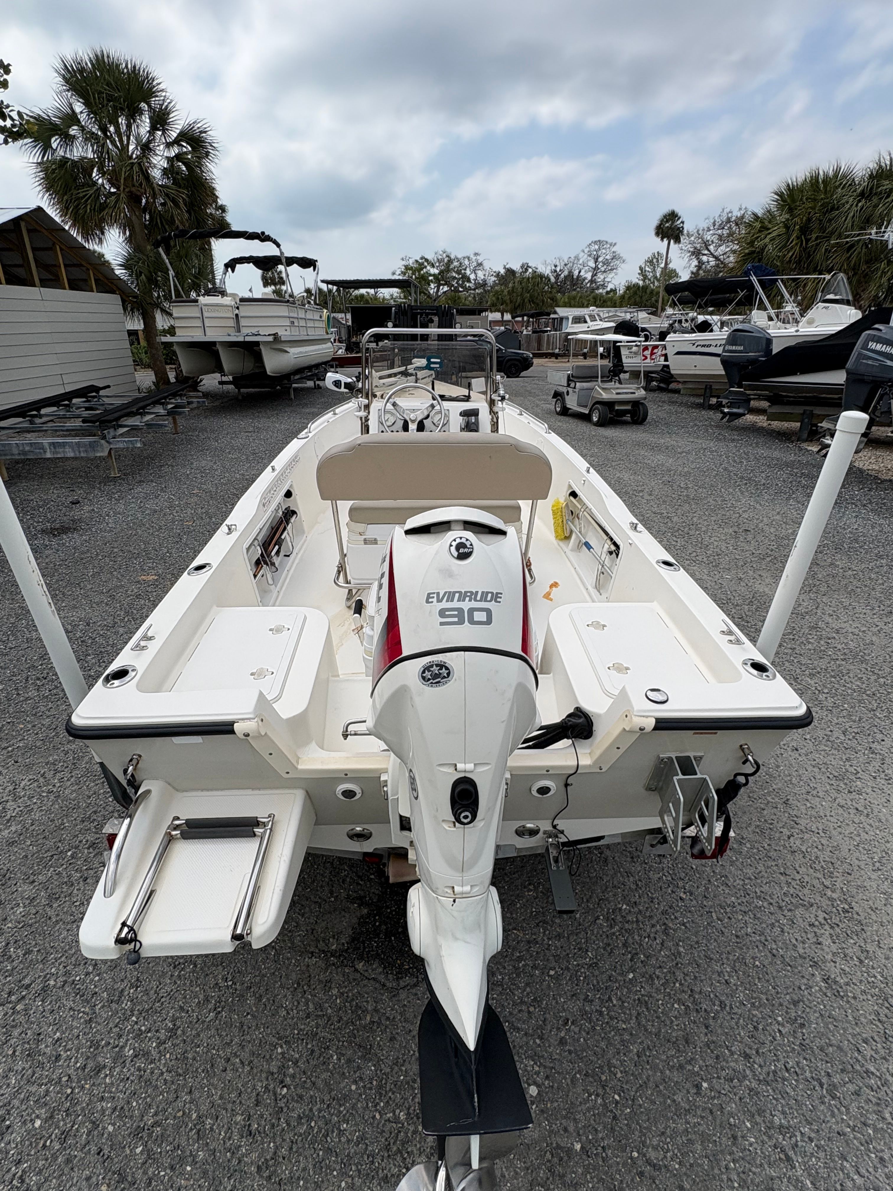 2014 Key West 1720 Center Console - 11