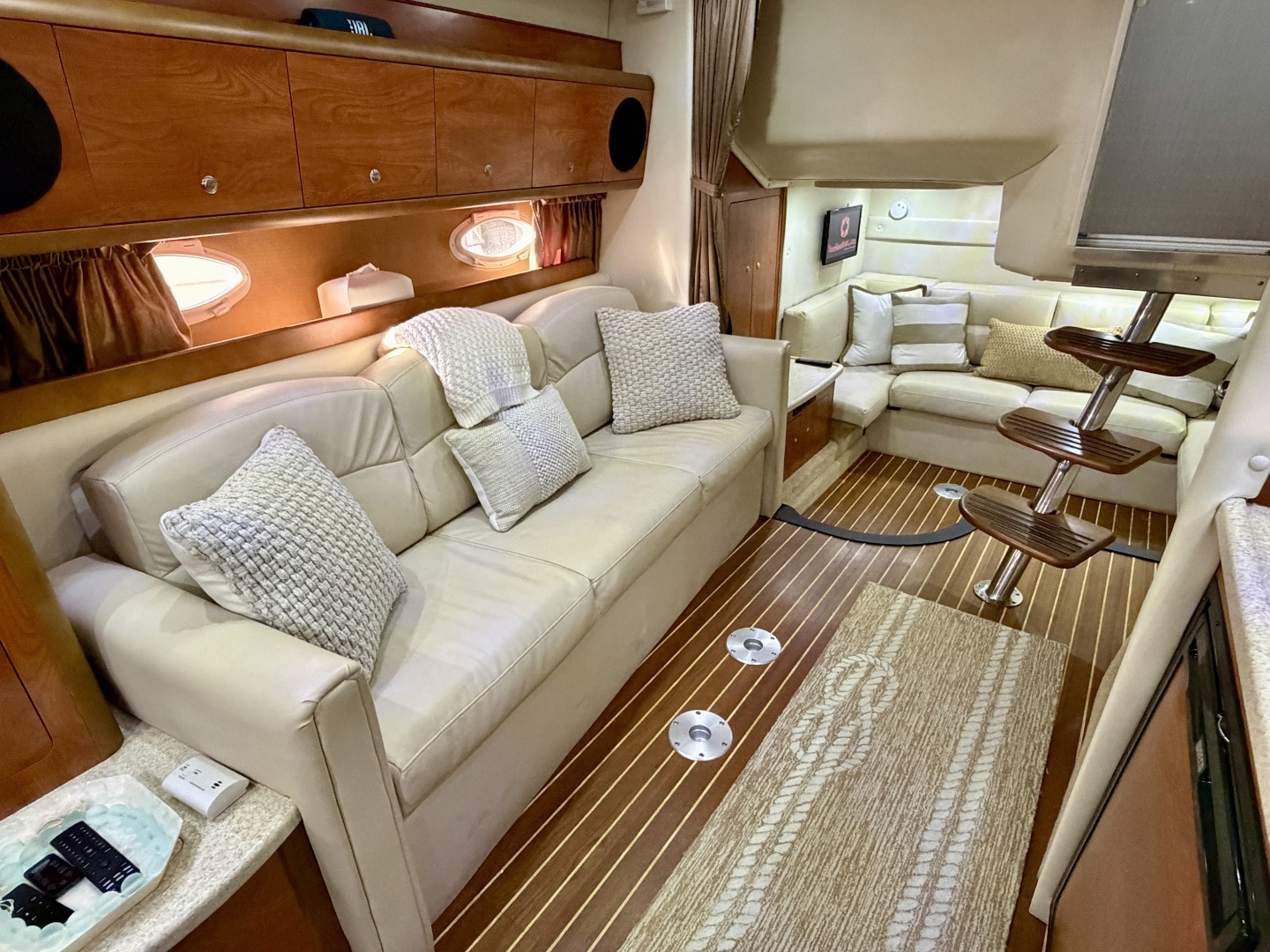 2007 Rinker 350 Express Cruiser - Image 75