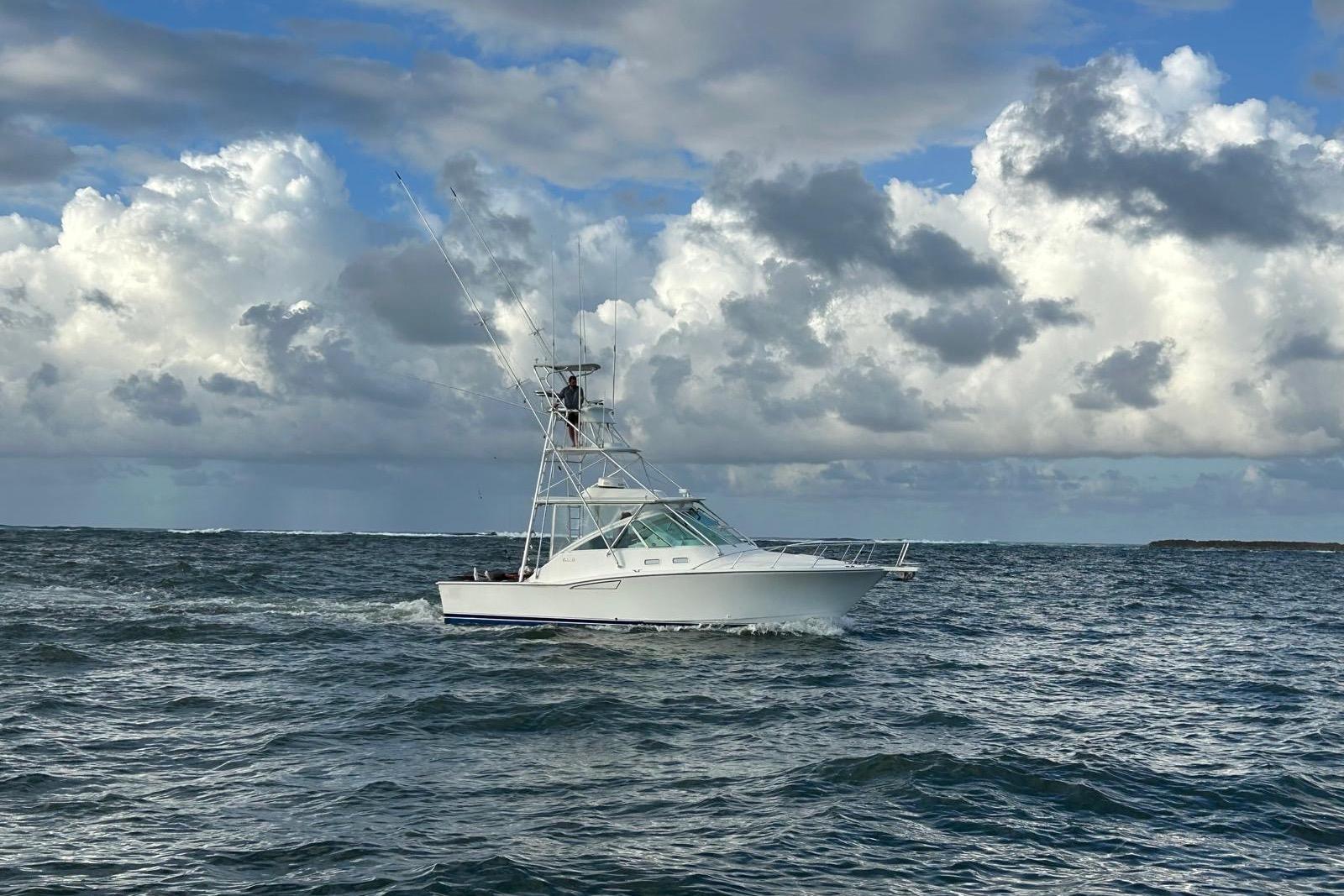 2003 Cabo 35 Express