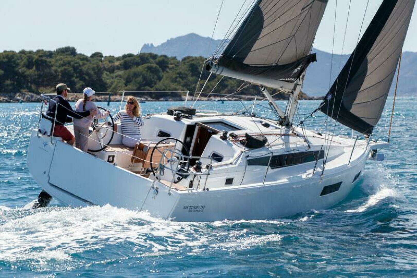 2027 Jeanneau Sun Odyssey 350 - Image 5